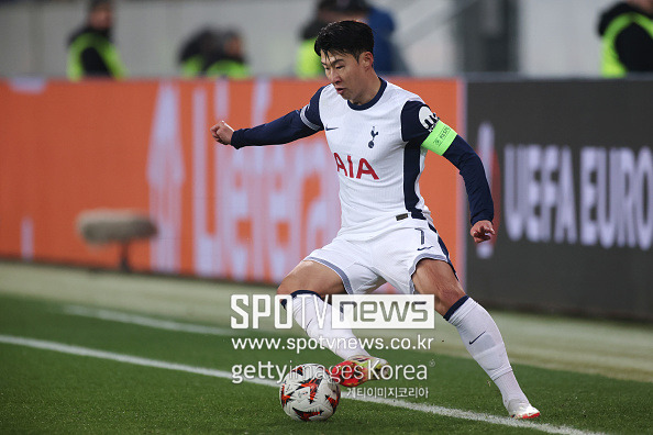 손흥민, 결국 토트넘 방출 명단 등록…“역대급 충격”