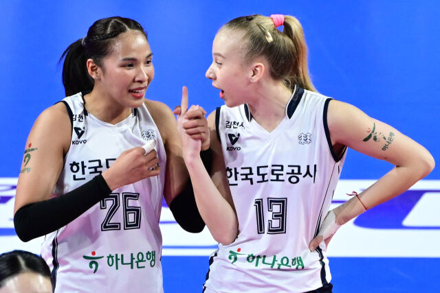 1승 11패 실화? 빅토리아 26점 폭격했는데, IBK 또 졌다→5위 추락 위기…4人 10+점, 도로공사 4위 추격 [MD화성]