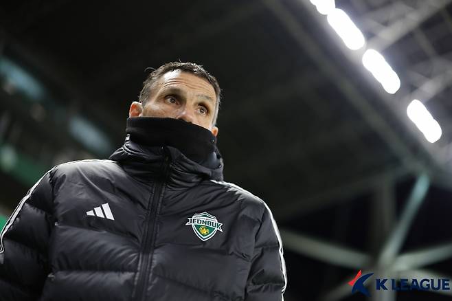 EPL 출신 감독 클래스! '포옛볼' 전북, ACL2 우승 보인다... 포트 합계 5-0 완파→8강 진출 성공