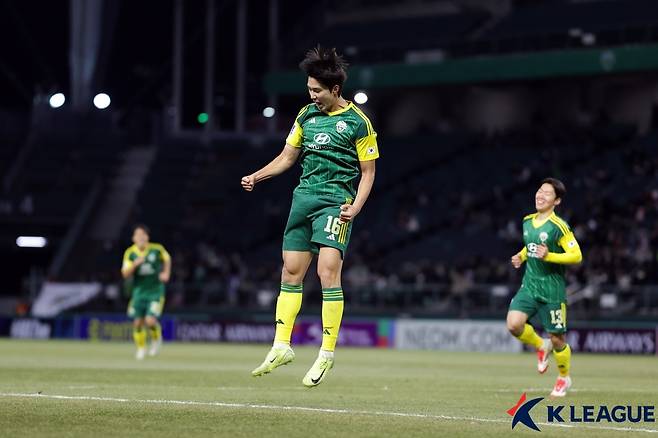 EPL 출신 감독 클래스! '포옛볼' 전북, ACL2 우승 보인다... 포트 합계 5-0 완파→8강 진출 성공