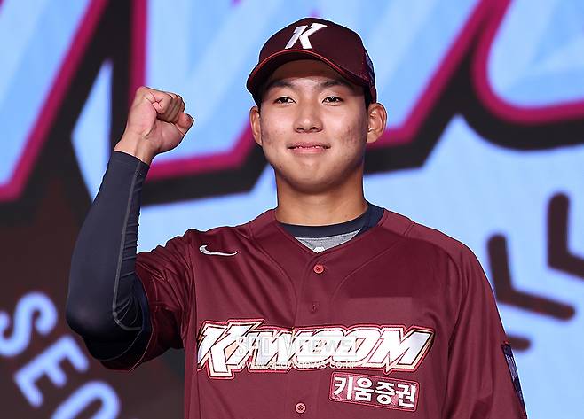 이래서 지명권 트레이드 했구나…19세 신인이 벌써 146km 완벽투, 16홈런 내야수 아깝지 않다