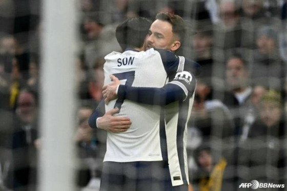 '토트넘 방출 명단' 손흥민, 사우디 2개 구단 '무려 750억' 파격 제안→유럽 잔류 불발 유력