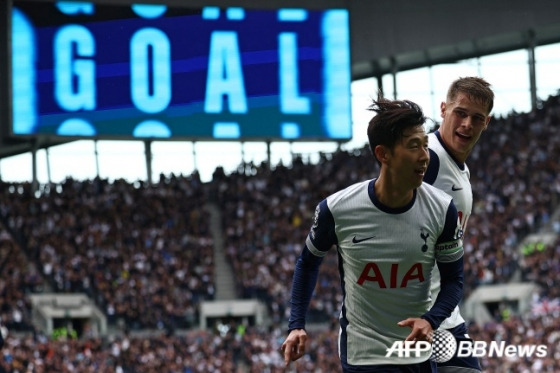 '토트넘 방출 명단' 손흥민, 사우디 2개 구단 '무려 750억' 파격 제안→유럽 잔류 불발 유력