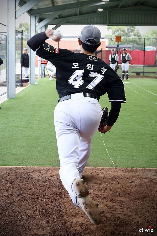 “공 살벌하다” 한 경기도 안 던졌는데, 왜 kt는 벌써 트레이드 성공을 확신하나