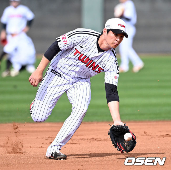 ‘굴욕, 3승 13패’ KIA전 복수 벼르는 124억 유격수, “내가 5경기 빠졌다, 올해는 완전 다를거다” [오!쎈 스코츠데일]