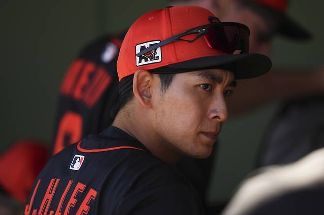 이정후 펜스 돌진에 ML 1597승 명장도 깜짝…