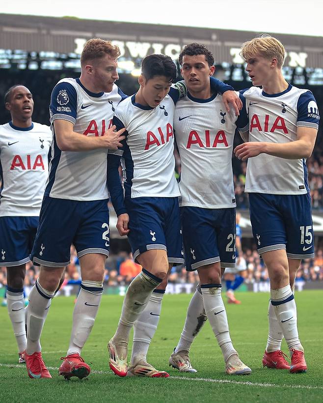 '베컴도 못 한건데!' 손흥민, 프리미어리그 '70골-70도움' 대기록 달성