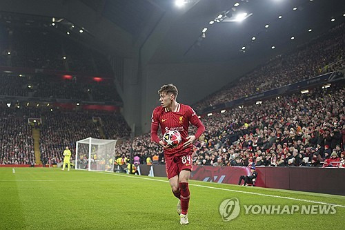 손흥민 꽁꽁 묶었더니 '연봉 650% 인상' 어메이징!… 21세 영건, 리버풀과 5년 재계약 협상
