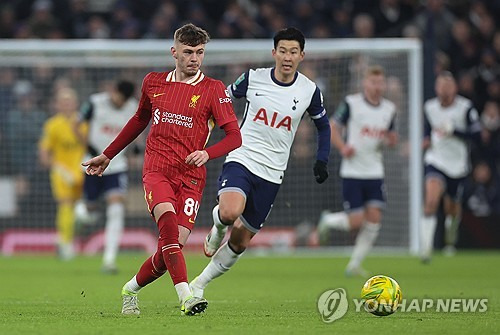 손흥민 꽁꽁 묶었더니 '연봉 650% 인상' 어메이징!… 21세 영건, 리버풀과 5년 재계약 협상