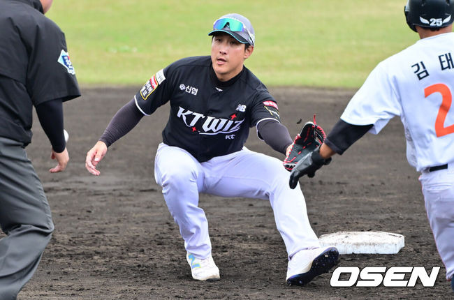 “이렇게 도태될 순 없었다” 40억 FA 등장→핫코너 포기→12kg 감량…철인 3루수, 어쩌다 외야까지 나갔을까 [오!쎈 인천공항]