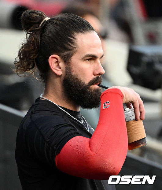 한국서 너무 많이 던졌나, 최고 구속이 겨우 146km라니…36세 에이징 커브, ML 재도전 '가시밭길'