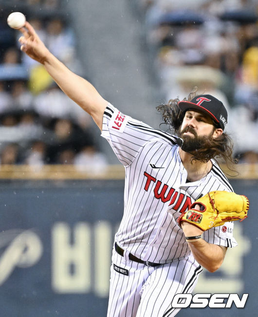 한국서 너무 많이 던졌나, 최고 구속이 겨우 146km라니…36세 에이징 커브, ML 재도전 '가시밭길'
