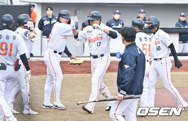 '156km 쾅' 한화 2군에 이런 투수가 숨어있었다니, 만루포 맞았지만…9라운드에 원석을 건졌다