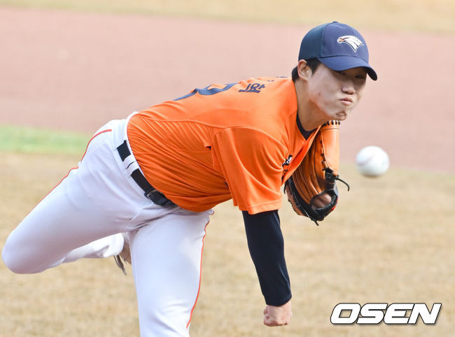 '156km 쾅' 한화 2군에 이런 투수가 숨어있었다니, 만루포 맞았지만…9라운드에 원석을 건졌다