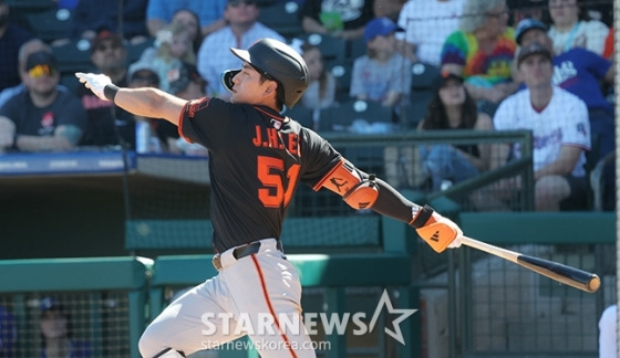 '또 대폭발!' 이정후 시범경기 2호 홈런포 작렬→무려 타율 4할+OPS 1.228 '괴력 이 정도라니'