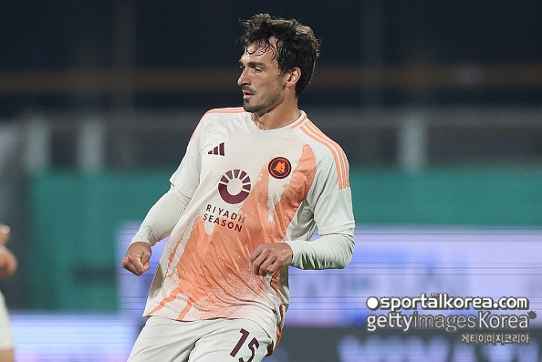 '설상가상 불화설까지' 승승장구하던 철벽, 끝내 무너졌다...1년 만에 방출 대상 전락