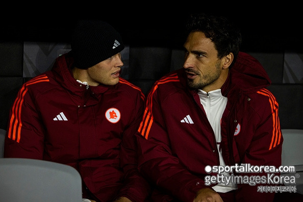 '설상가상 불화설까지' 승승장구하던 철벽, 끝내 무너졌다...1년 만에 방출 대상 전락