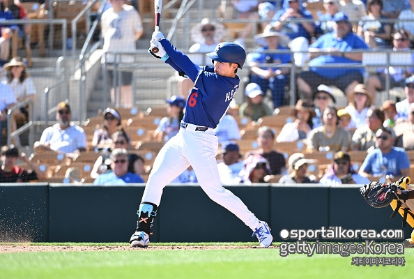 '타율 0.143' 김혜성, 2차 마이너행 명단 제외→메이저 캠프 잔류 성공...그러나 남은 시간이 많지 않다