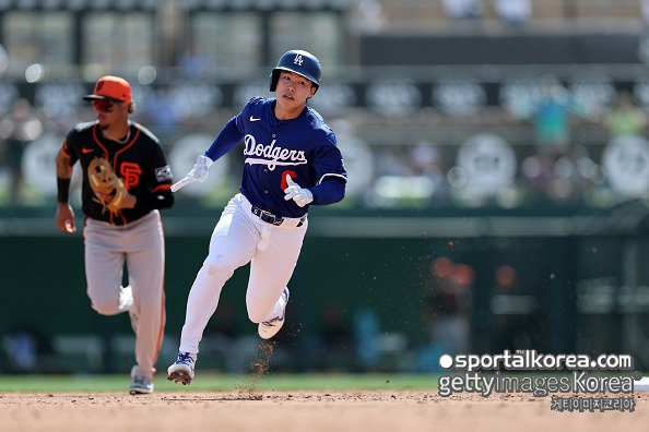 '타율 0.143' 김혜성, 2차 마이너행 명단 제외→메이저 캠프 잔류 성공...그러나 남은 시간이 많지 않다