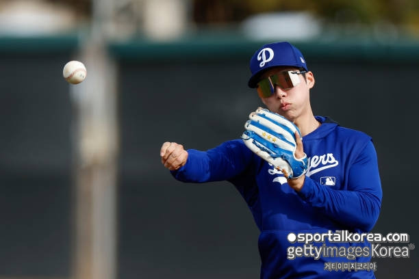 '타율 0.143' 김혜성, 2차 마이너행 명단 제외→메이저 캠프 잔류 성공...그러나 남은 시간이 많지 않다