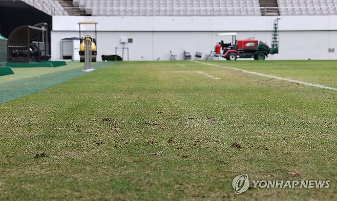 '린가드+기성용 폭발' 서울월드컵경기장 잔디 긴급 복구 확정, 29일까지 정상화 목표…33억 투입