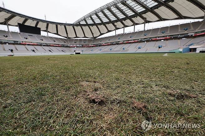 '린가드+기성용 폭발' 서울월드컵경기장 잔디 긴급 복구 확정, 29일까지 정상화 목표…33억 투입