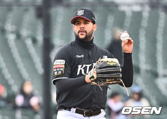 “6cm 찢어졌다고…” 한화전 위해 칼을 갈았건만, FA 보상선수 옆구리 부상 이탈 ‘4주 지켜본다’ [오!쎈 수원]