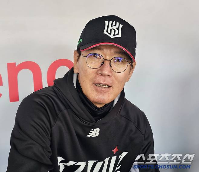 개막전 류현진이 아니라고? 이강철 감독