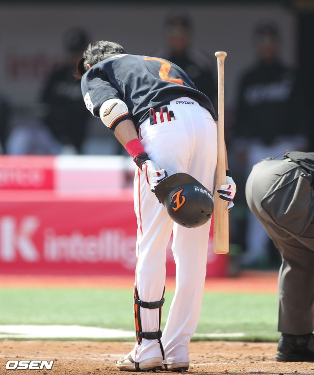 '이 맛에 질렀다' 심우준 결승타! 한화 개막전 4연패 흑역사, 50억 FA가 끝냈다... KT에 4-3 역전승 [수원 현장리뷰]