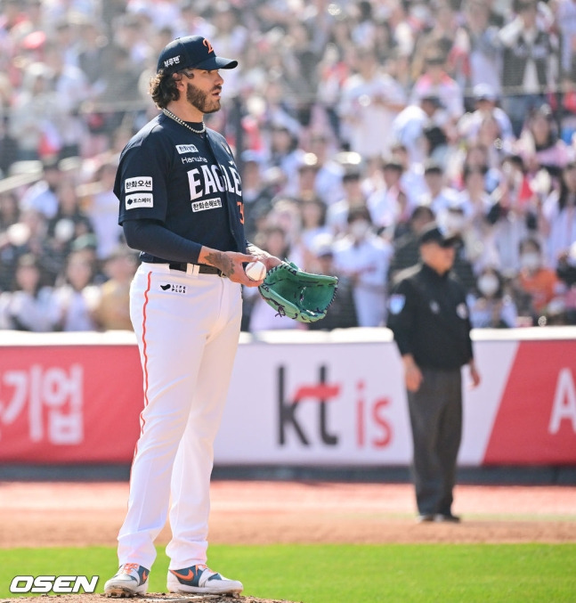 '이 맛에 질렀다' 심우준 결승타! 한화 개막전 4연패 흑역사, 50억 FA가 끝냈다... KT에 4-3 역전승 [수원 현장리뷰]