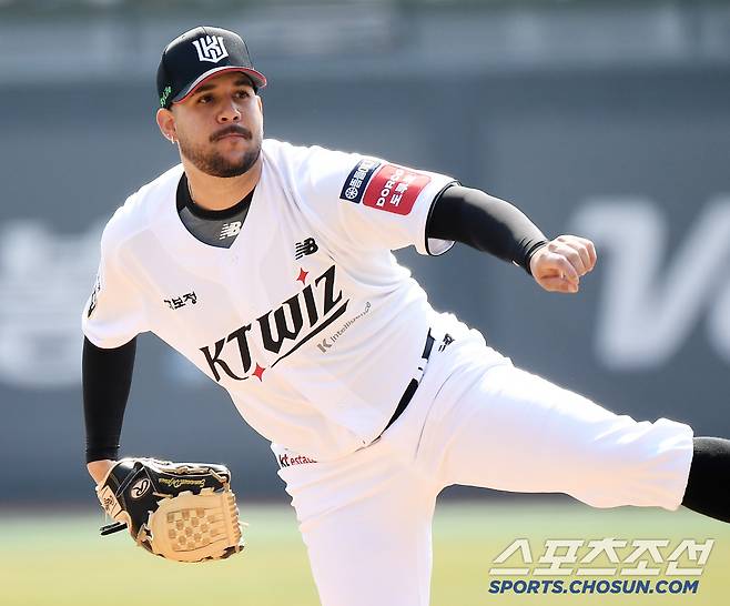 '누가 50억 오버페이라 했나' 화끈한 FA 이적 신고식...한화, KT 개막전 '짜릿한 역전승' [수원 현장]