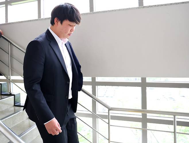 미성년 성범죄에 음주운전...투수 서준원, 독립리그 복귀 시도 → 사실상 무산