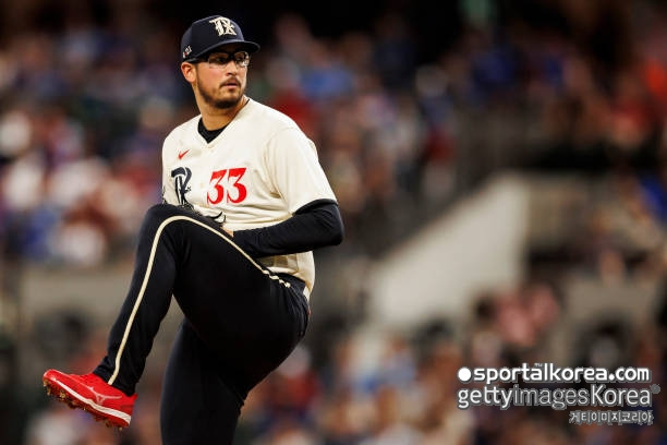 '이럴 수가' 팔에 한글 문신 새긴 'ML 12승' 한국계 투수, 그토록 원했던 태극마크 멀어지나...마이너 강등 후 첫 등판서 '흔들'