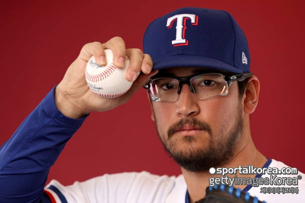 '이럴 수가' 팔에 한글 문신 새긴 'ML 12승' 한국계 투수, 그토록 원했던 태극마크 멀어지나...마이너 강등 후 첫 등판서 '흔들'