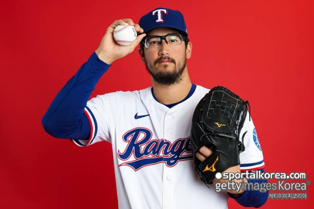 '이럴 수가' 팔에 한글 문신 새긴 'ML 12승' 한국계 투수, 그토록 원했던 태극마크 멀어지나...마이너 강등 후 첫 등판서 '흔들'