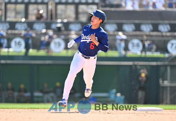 김혜성 또 설자리 없어진다… 다저스, '67도루' 도루왕 영입