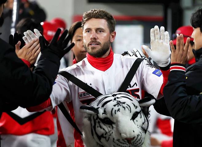 KIA 외국인 살벌하다, 80홈런 페이스라니… 진짜 45홈런 치나, 시작부터 역대 기록 정조준