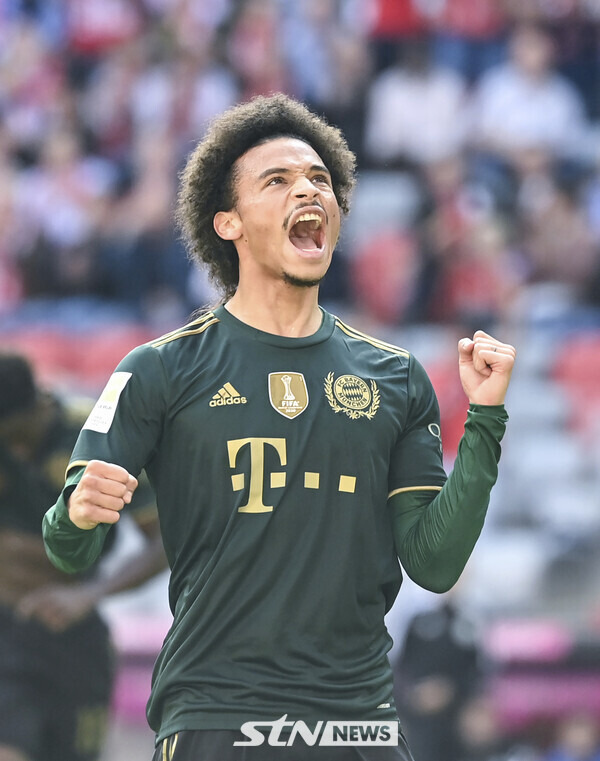 '손흥민 토트넘 잔류' 바이에른 뮌헨 이적 불발 분위기, '윙어 잔류 위해 연봉 삭감 결정'