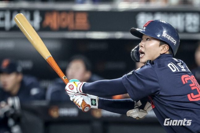 '50억 FA' 노진혁, '예비 FA' 박승욱도 해결 못한 롯데 유격수 고민, '04년생' 신예가 해답? OPS 1.583 무력 시위