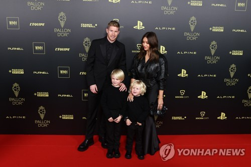 [속보] 굿바이 손흥민! '300,000,000,000원 단칼 거절' 더브라위너, 맨시티 떠난다…