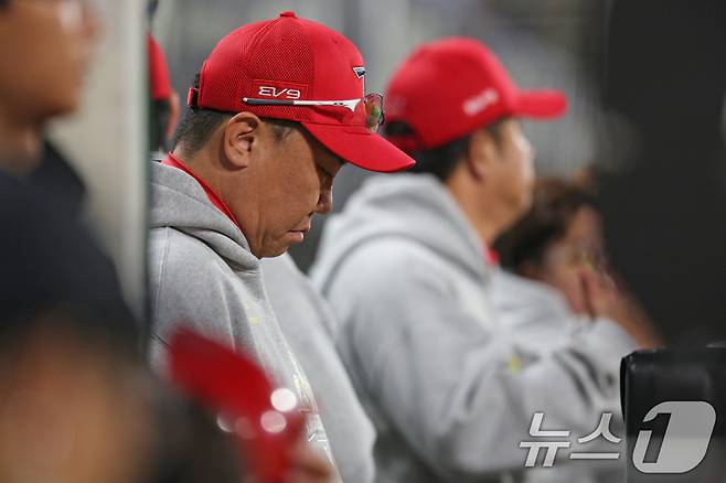 잔루 13개, 부실한 수비…챔피언답지 못했던 KIA, 이길 수 없었다