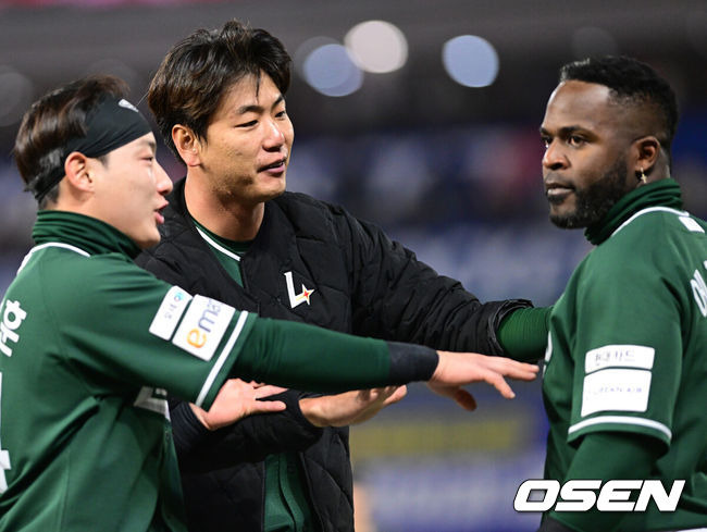 외인vs외인 벤치클리어링 발발! 혼돈의 문학…‘오태곤 11회 극적 끝내기 폭발’ SSG, KT 잡고 2연승 [인천 리뷰]