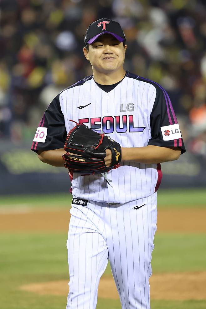 '10경기 9승' LG 염경엽 감독