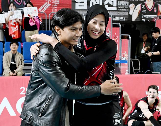 지친 메가, 남자친구 이름에 '번쩍'…고희진 감독