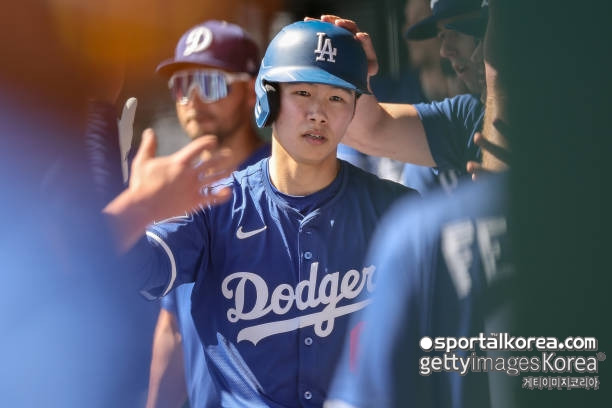 '샤워하다 미끌' 프리먼 결국 IL행...'3G 연속 안타' 김혜성 콜업 기회 오나? 현지 매체는 '러싱·아웃맨·페두시아' 지목