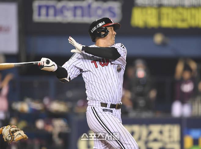 “대타 요원으로 쓸 것”→3안타 2타점 ‘활약’, 어디서든 김현수는 언제나 LG의 ‘기둥’ [SS시선집중]