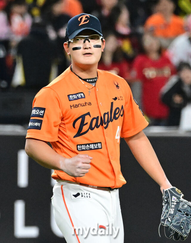 한화가 10년 마무리를 찾았나…김서현 157km로 SV 행진 본격 시작, 방망이가 좀 그렇게 터진다면