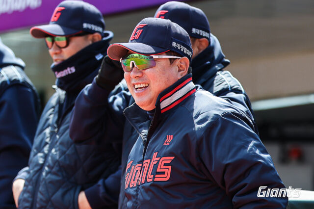 '13점차' 역전패 완벽 설욕→5위 탈환! 김태형 감독