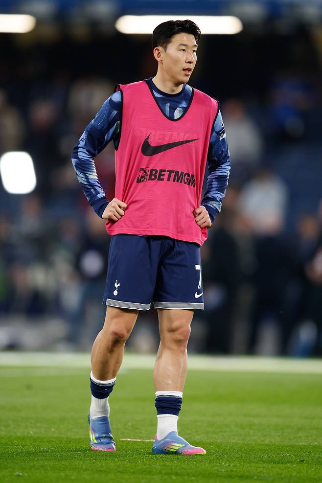 '손흥민 이름 삭제' 갑자기 명단 제외...'뛰어봤자 의미 없는 EPL 'UEL 우승 집중'