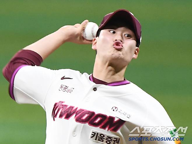 LG 상대 '9점 역전' 가능하다고 판단했나 → '2이닝 9실점' 방관, 어떻게 봐야할까